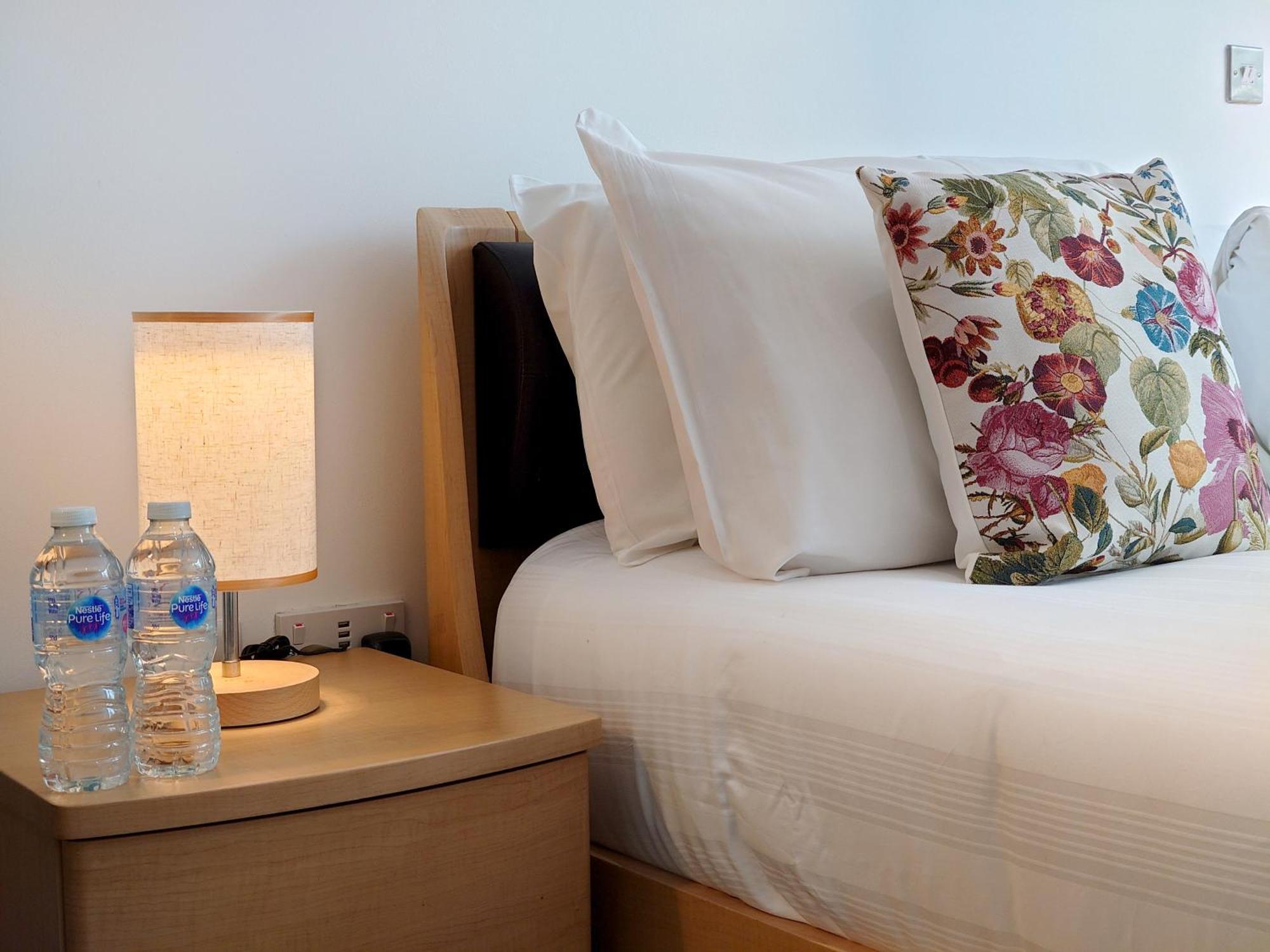 Fully Serviced Two Bed Apartment By Excel & O2 Лондон Екстер'єр фото